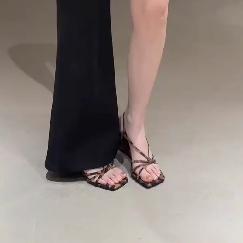 Sandales à talons compensés lé - Crossfit Belt avis et prix